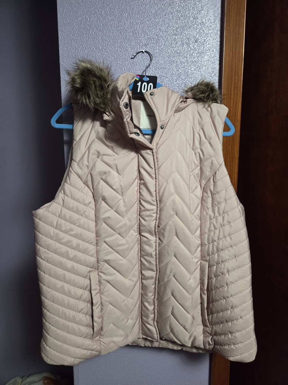 Maurices Light Beige Quilted Faux-Fur Hooded Puffer Vest NWT
